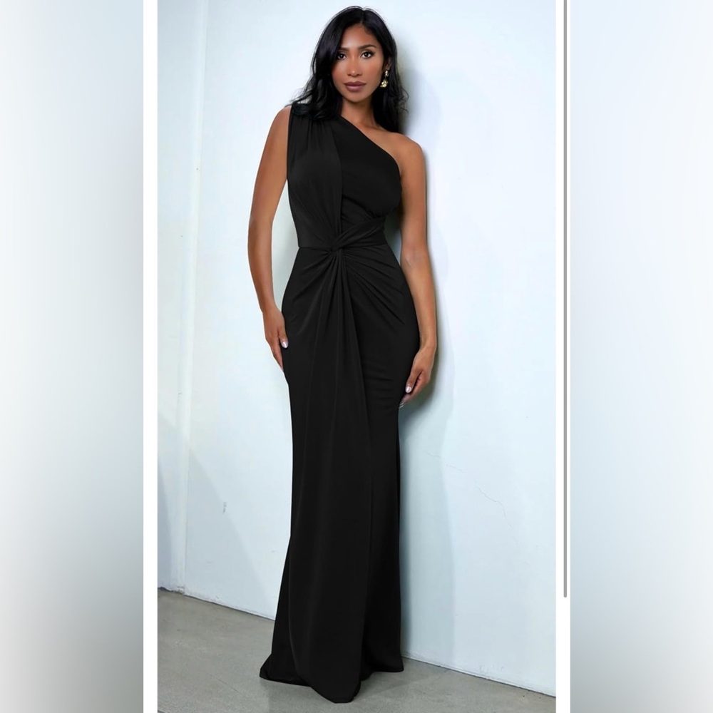 Elegant Black One-Shoulder Dress